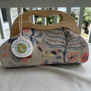 NWT Spartina 449 Bellinger Floral Branch Miranda Clutch